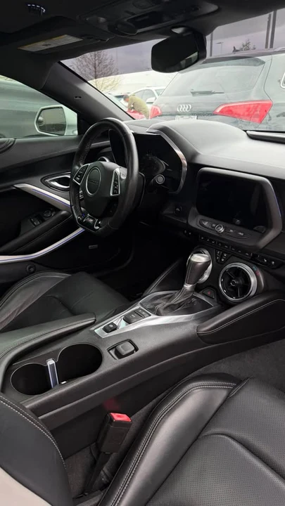 2016 Chevrolet SS - Image 7 of 10