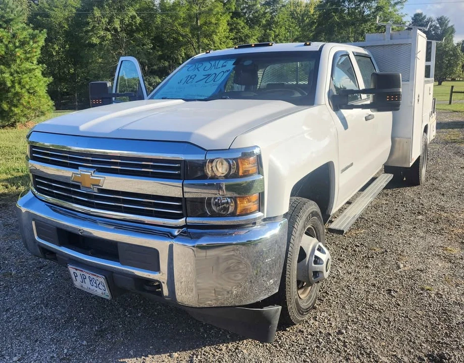 2016 Chevrolet Silverado Heavy Duty 3rd Gen - Image 2 of 16