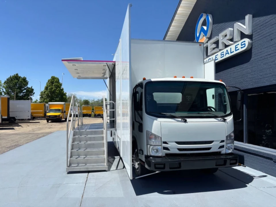 2016 Chevrolet Kodiak - Image 10 of 12