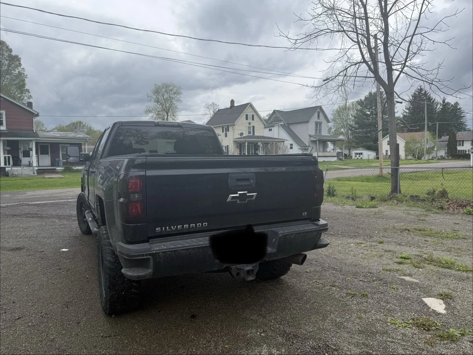 2016 Chevrolet - Image 3 of 11