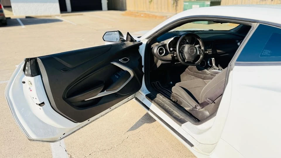 2016 Chevrolet Camaro 6th Gen - Image 11 of 19