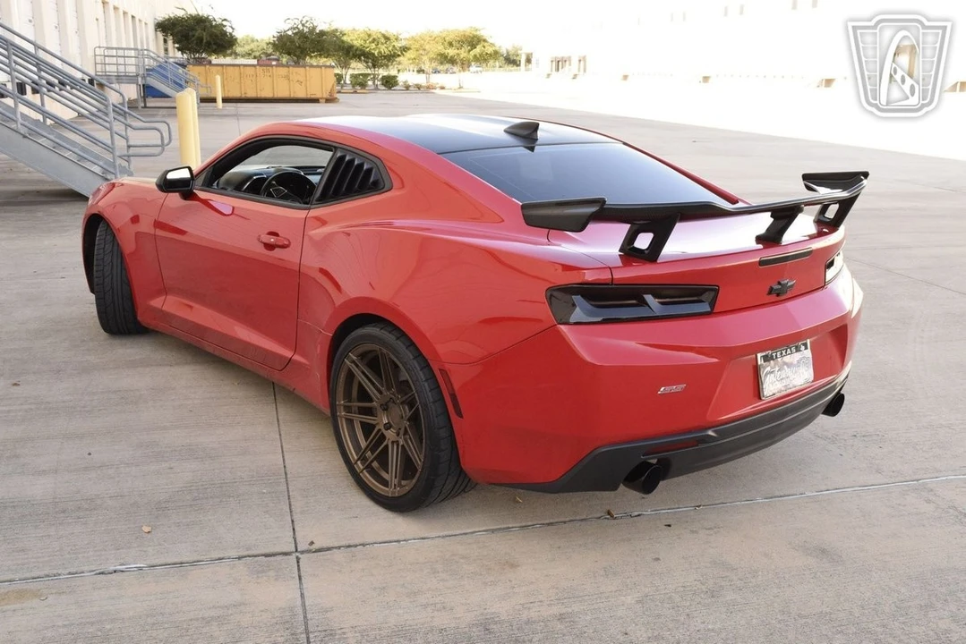 2016 Chevrolet Camaro 6th Gen - Image 8 of 12
