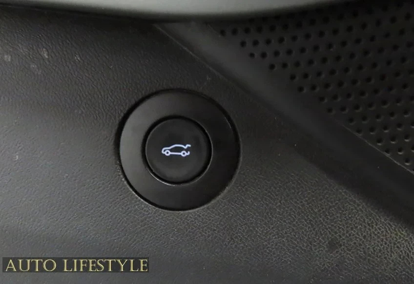 2016 Chevrolet Camaro 6th Gen - Image 29 of 31