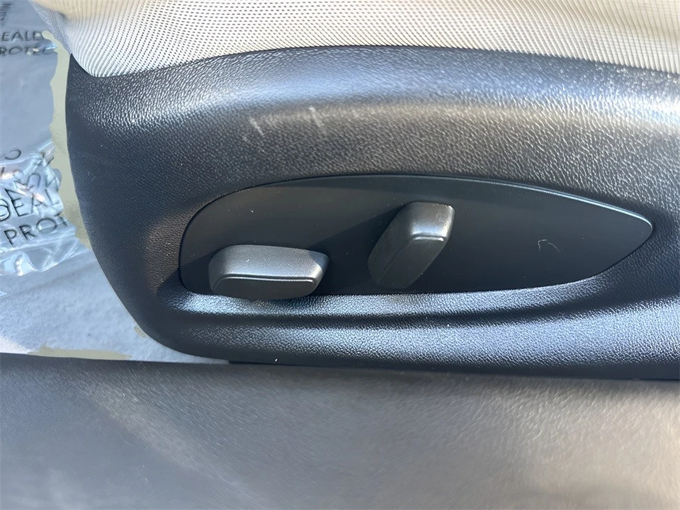 2016 Chevrolet Camaro 6th Gen - Image 10 of 12
