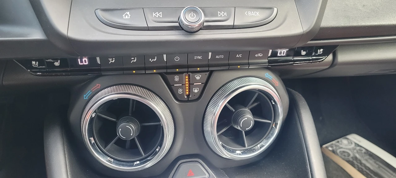 2016 Chevrolet - Image 22 of 26