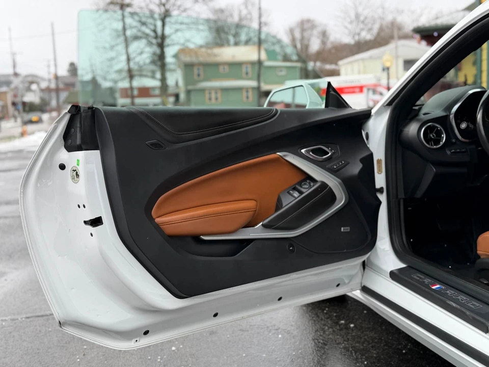 2016 Chevrolet Camaro SS 6th Gen - Image 18 of 21