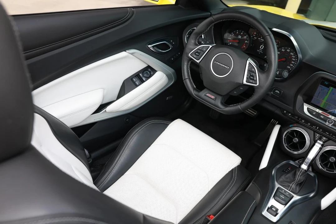 2016 Chevrolet Camaro SS 6th Gen - Image 23 of 31