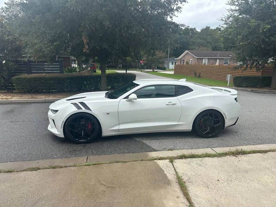2016 Chevrolet Camaro SS 6th Gen - Image 2 of 11
