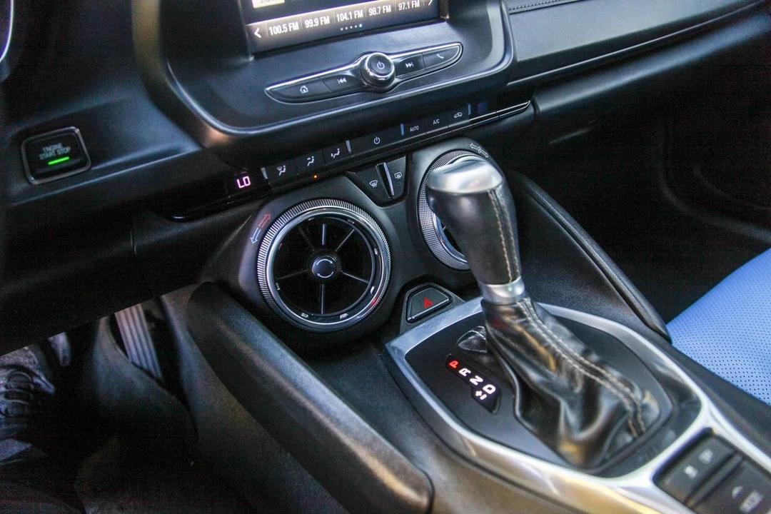 2015 Chevrolet Camaro 5th Gen - Image 27 of 30