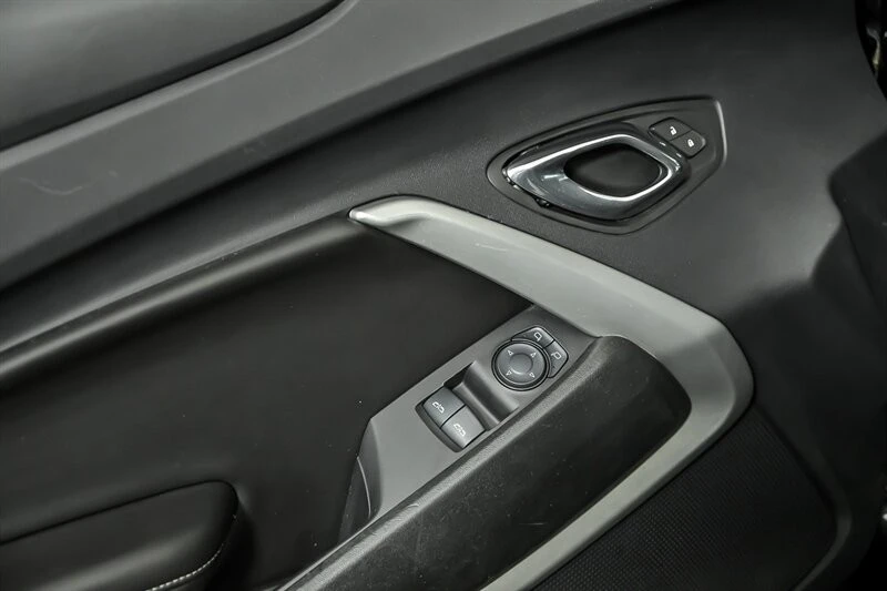 2016 Chevrolet Camaro 6th Gen - Image 13 of 26