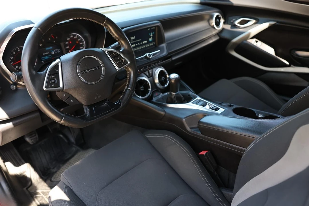 2016 Chevrolet Camaro 6th Gen - Image 4 of 12