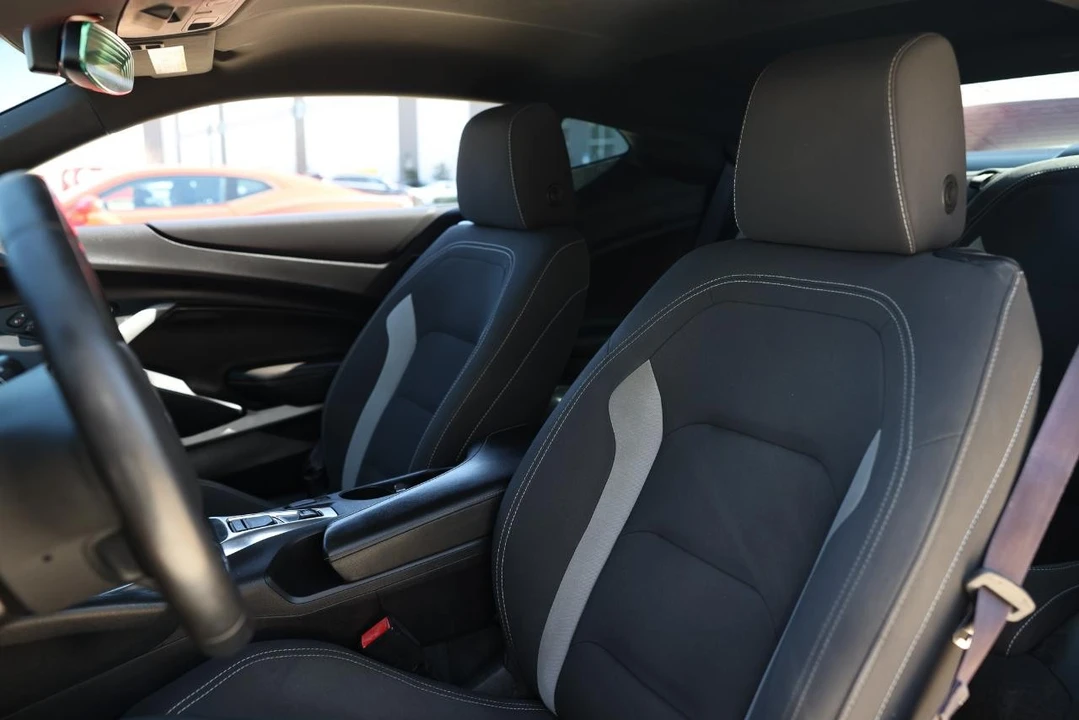 2016 Chevrolet Camaro 6th Gen - Image 6 of 12