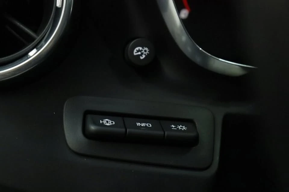 2016 Chevrolet Camaro 6th Gen - Image 12 of 20