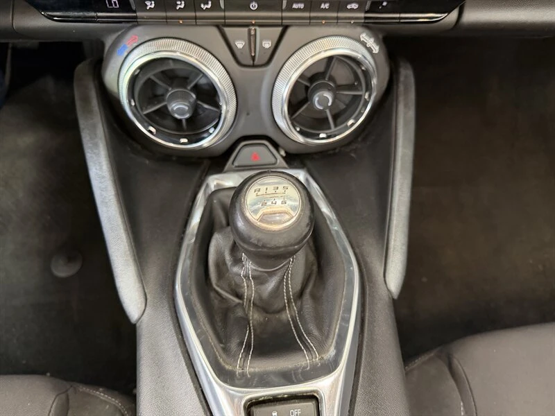 2016 Chevrolet Camaro 6th Gen - Image 17 of 20