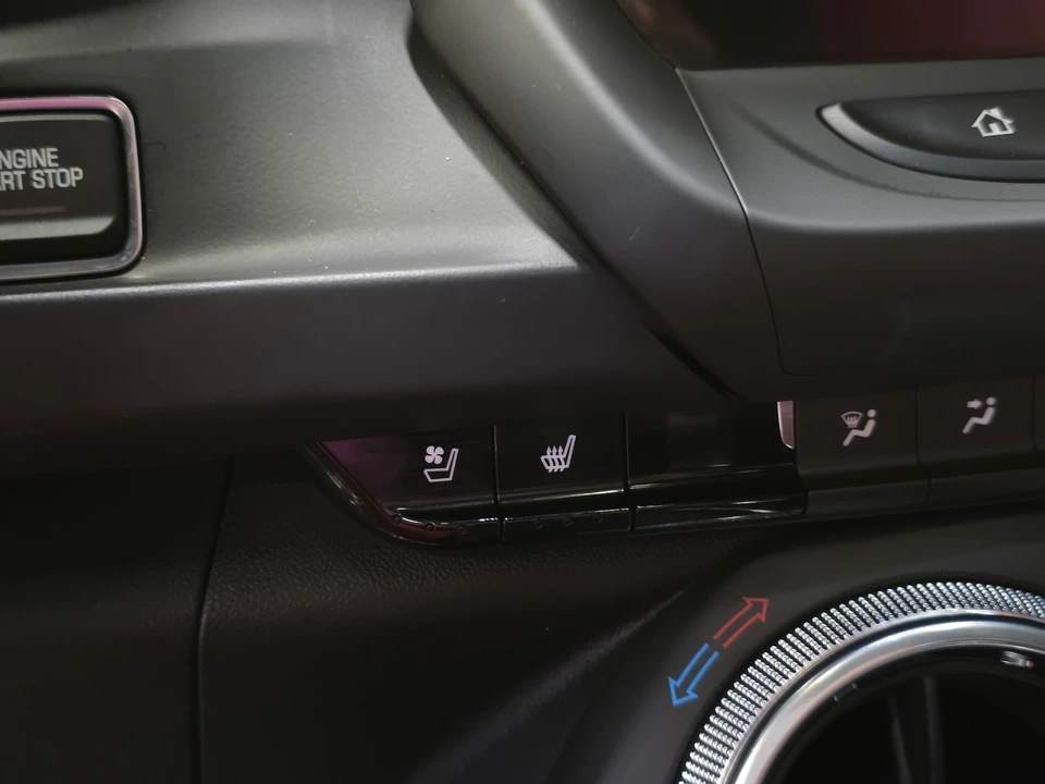 2016 Chevrolet Camaro SS 6th Gen - Image 28 of 31