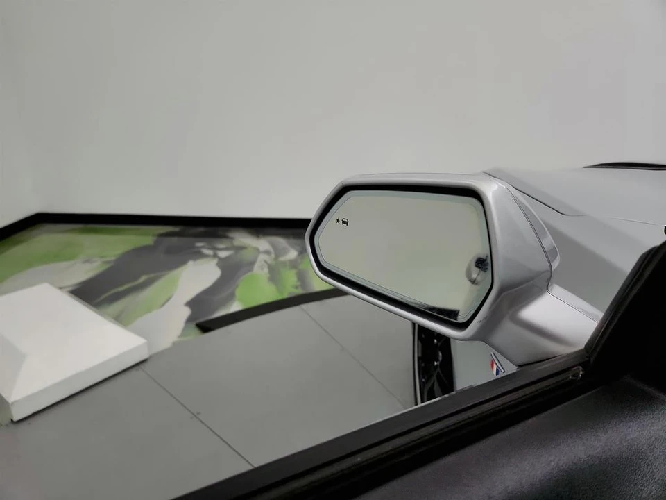 2016 Chevrolet Camaro SS 6th Gen - Image 16 of 21