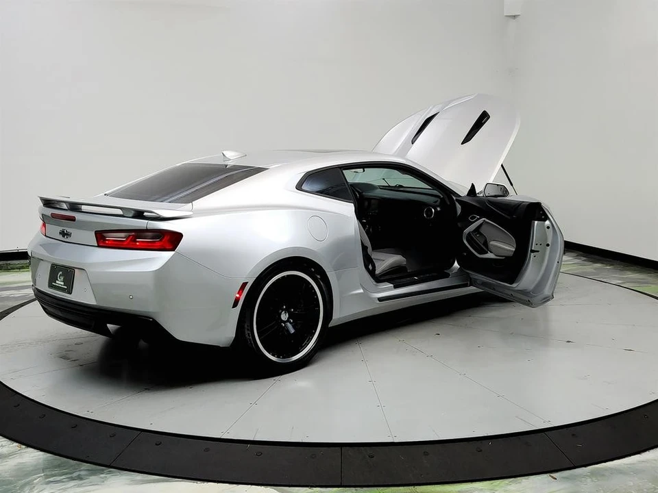 2016 Chevrolet Camaro SS 6th Gen - Image 11 of 21