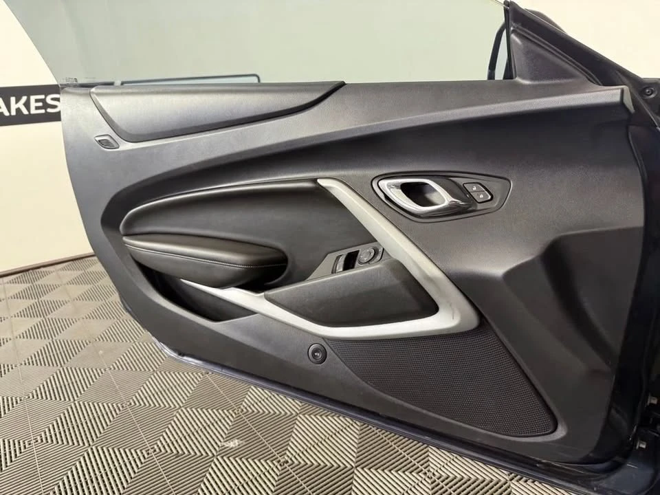 2016 Chevrolet Camaro SS 6th Gen - Image 10 of 18