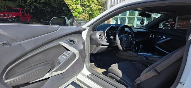 2016 Chevrolet Camaro SS 6th Gen - Image 10 of 15