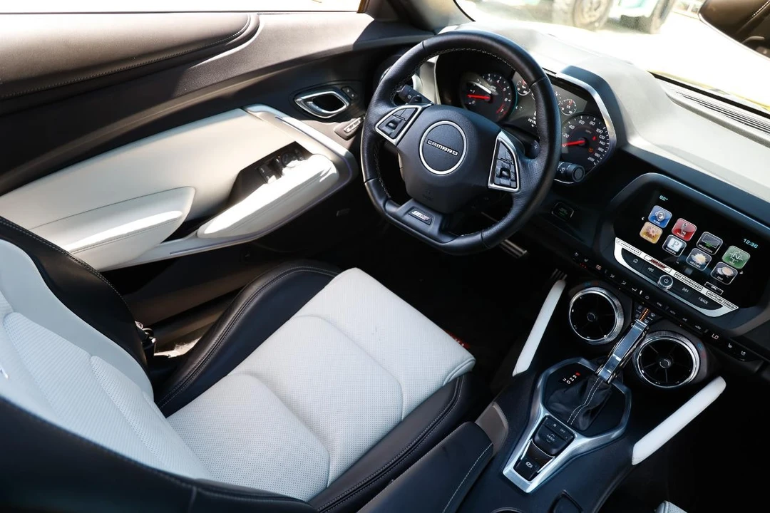 2016 Chevrolet Camaro SS 6th Gen - Image 19 of 21