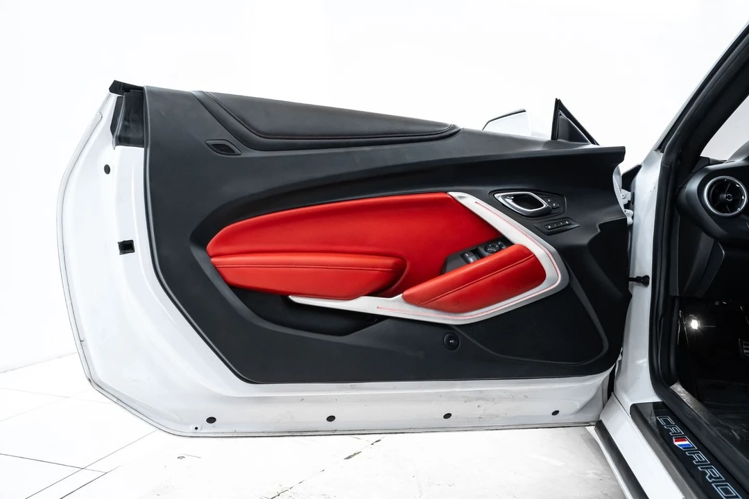 2016 Chevrolet Camaro SS 6th Gen - Image 17 of 31