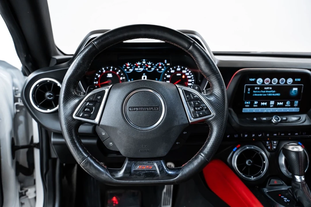 2016 Chevrolet Camaro SS 6th Gen - Image 25 of 31