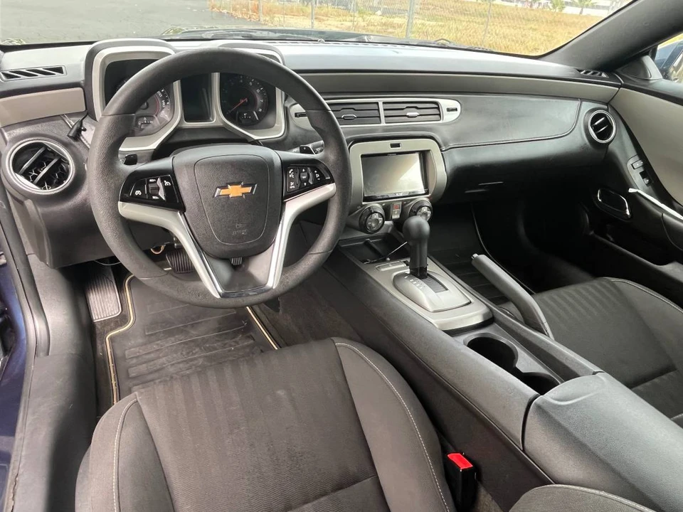 2016 Chevrolet Camaro 6th Gen - Image 9 of 14