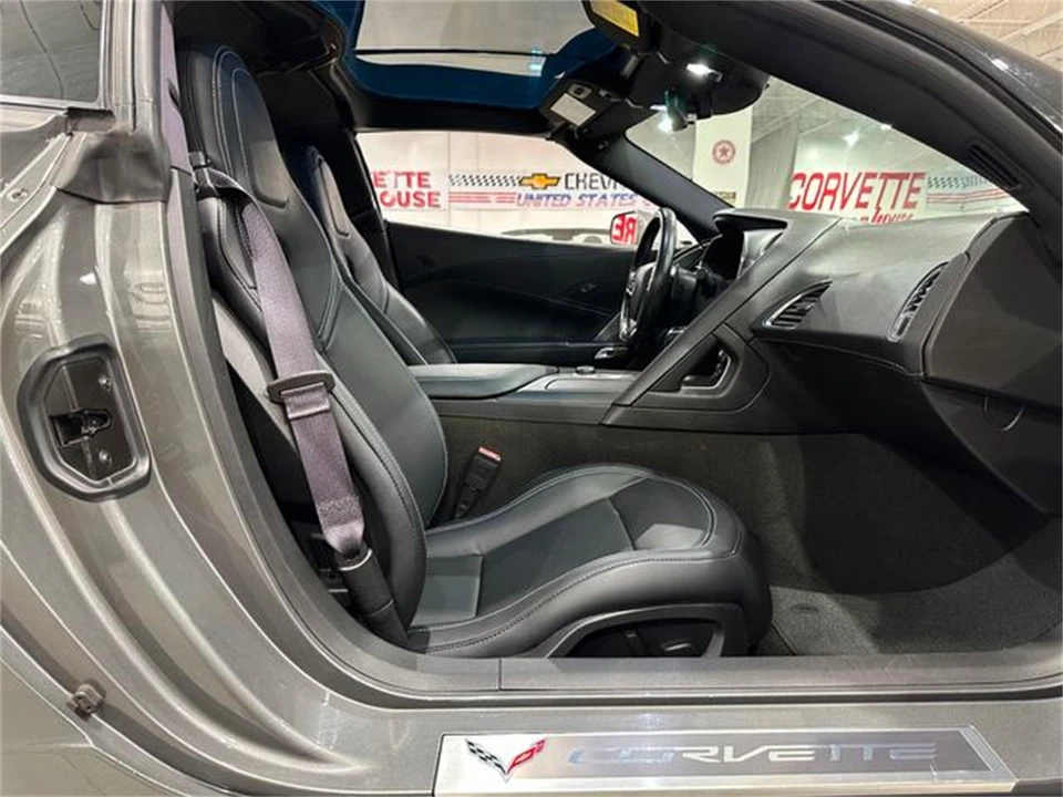 2016 Chevrolet Corvette C7 - Image 11 of 30