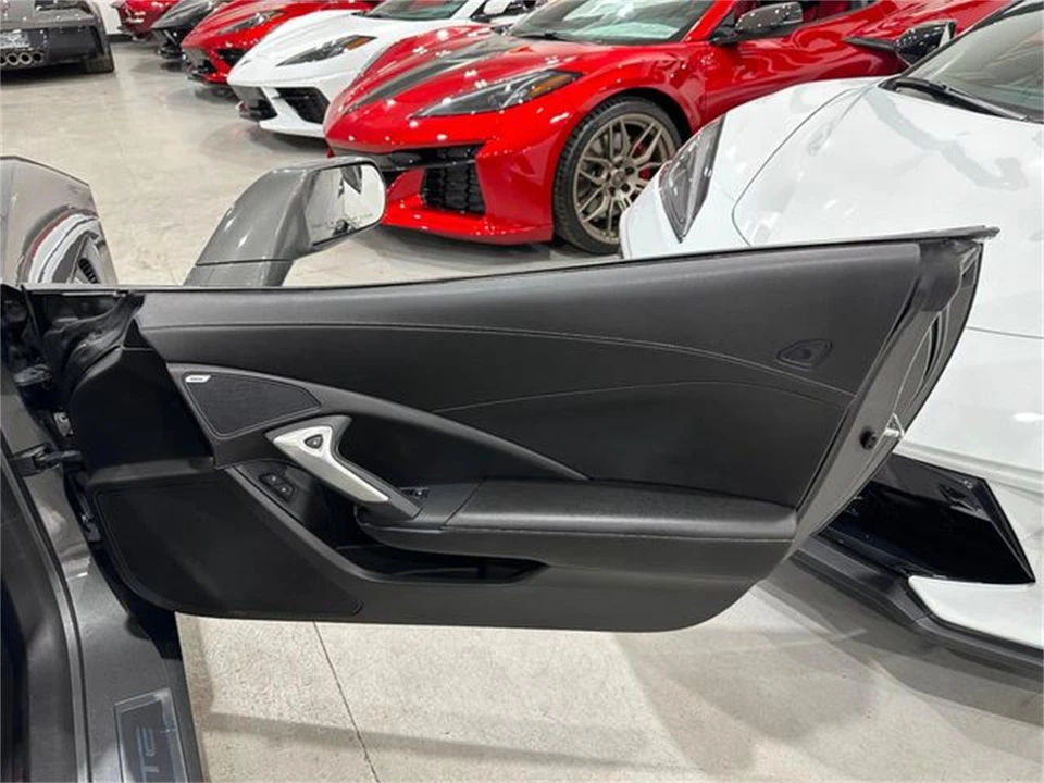 2016 Chevrolet Corvette C7 - Image 15 of 30
