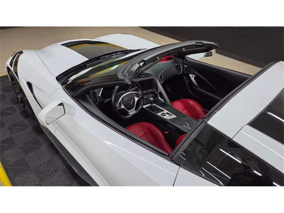 2016 Chevrolet Corvette C7 - Image 15 of 31