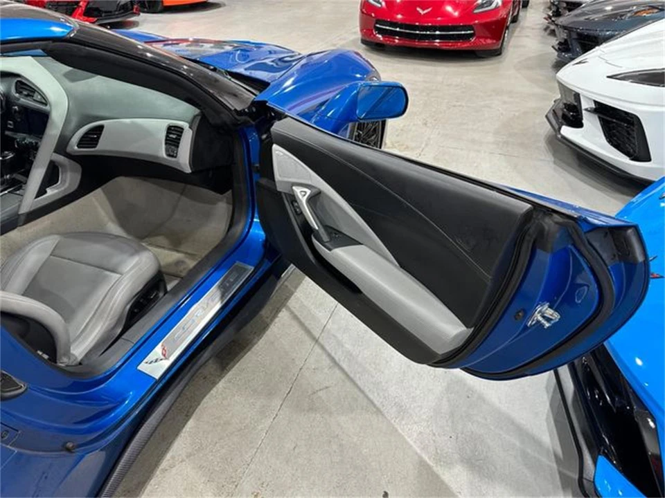 2016 Chevrolet Corvette C7 - Image 15 of 30