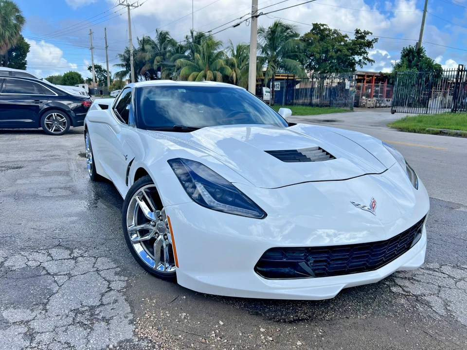 2016 Chevrolet Corvette C7 - Image 2 of 21