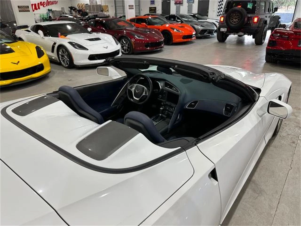2016 Chevrolet Corvette C7 - Image 13 of 30