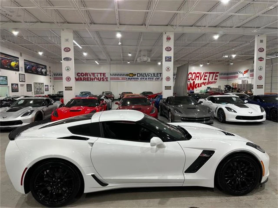 2016 Chevrolet Corvette C7 - Image 12 of 30