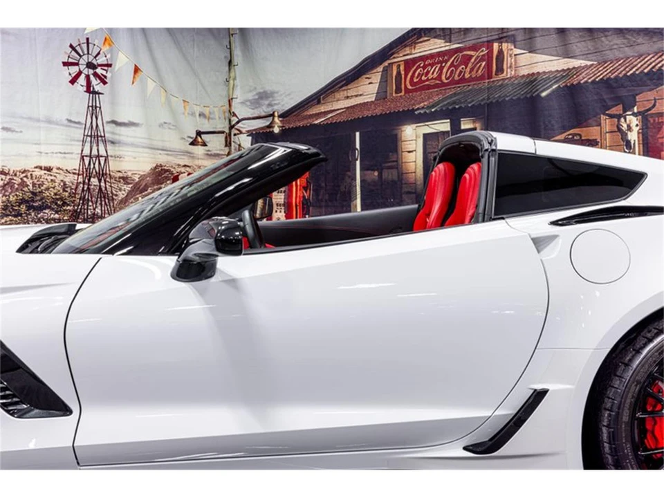 2016 Chevrolet Corvette C7 - Image 10 of 31