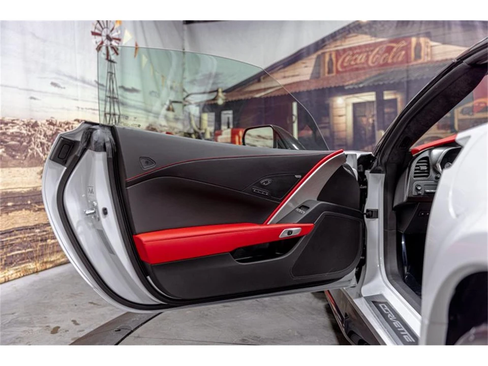 2016 Chevrolet Corvette C7 - Image 27 of 31