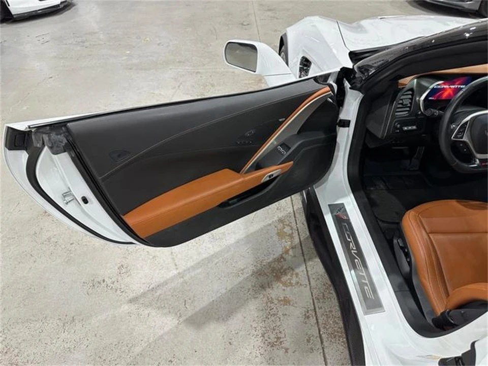 2016 Chevrolet Corvette C7 - Image 15 of 30