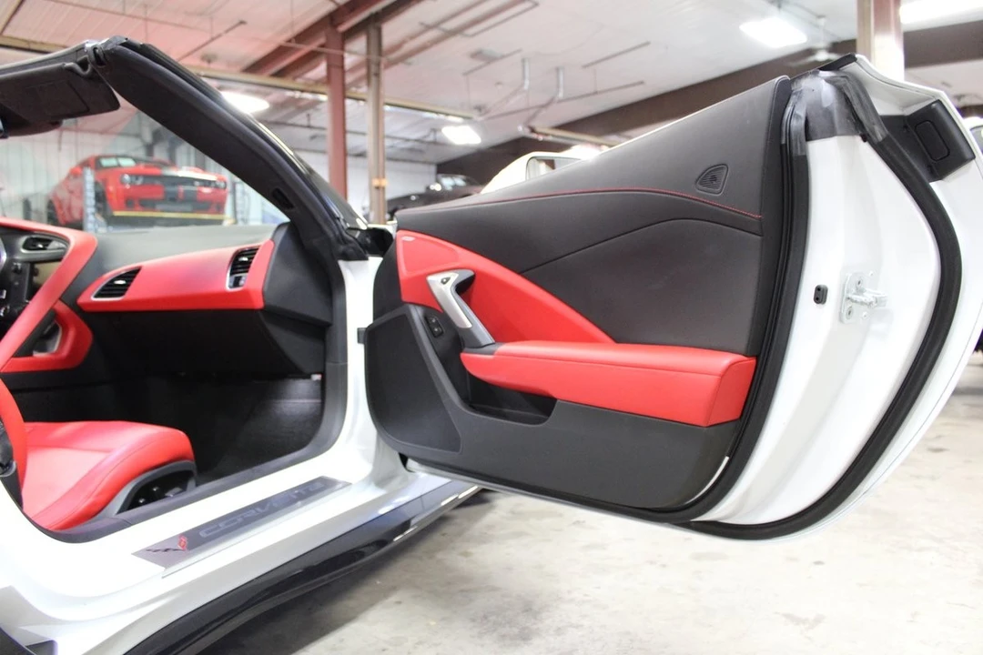 2016 Chevrolet Corvette C7 - Image 29 of 31