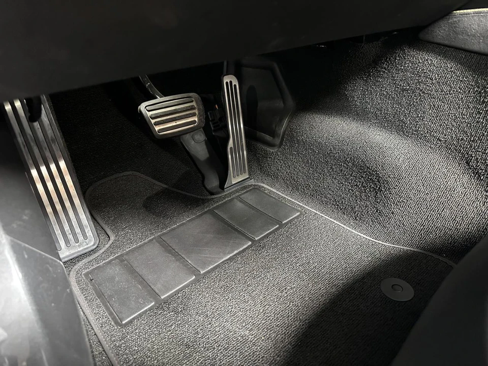 2016 Chevrolet Corvette C7 - Image 22 of 31