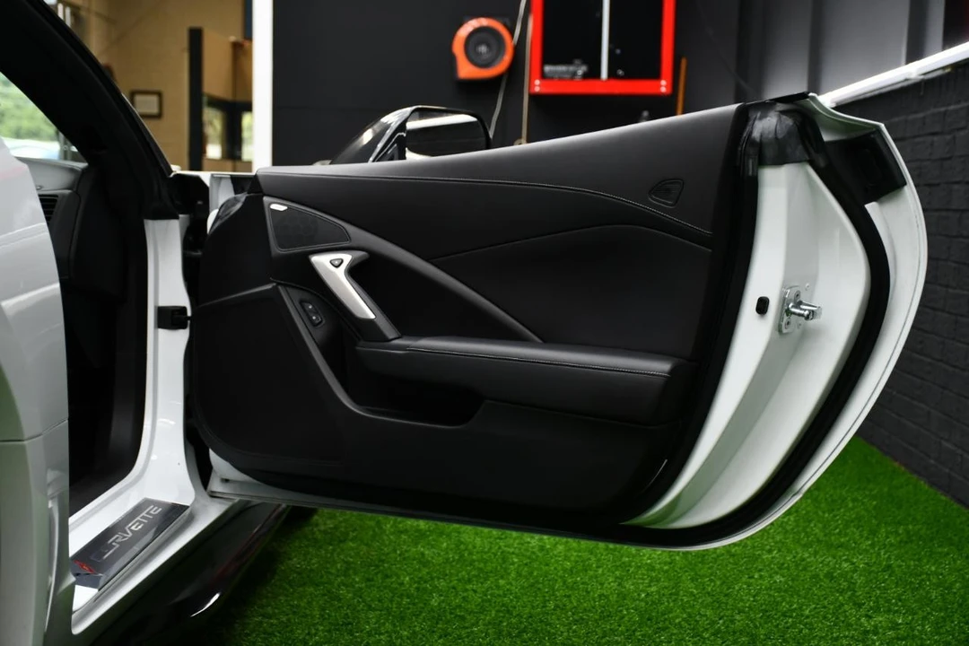 2016 Chevrolet Corvette C7 - Image 30 of 31