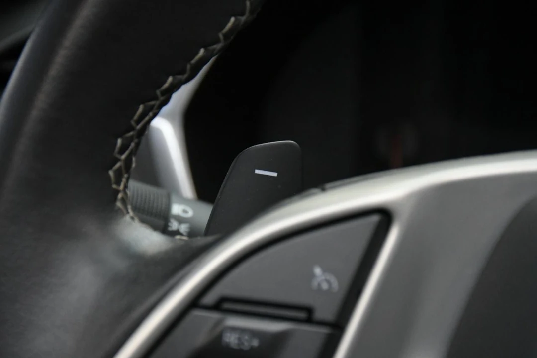2016 Chevrolet Corvette C7 - Image 19 of 31