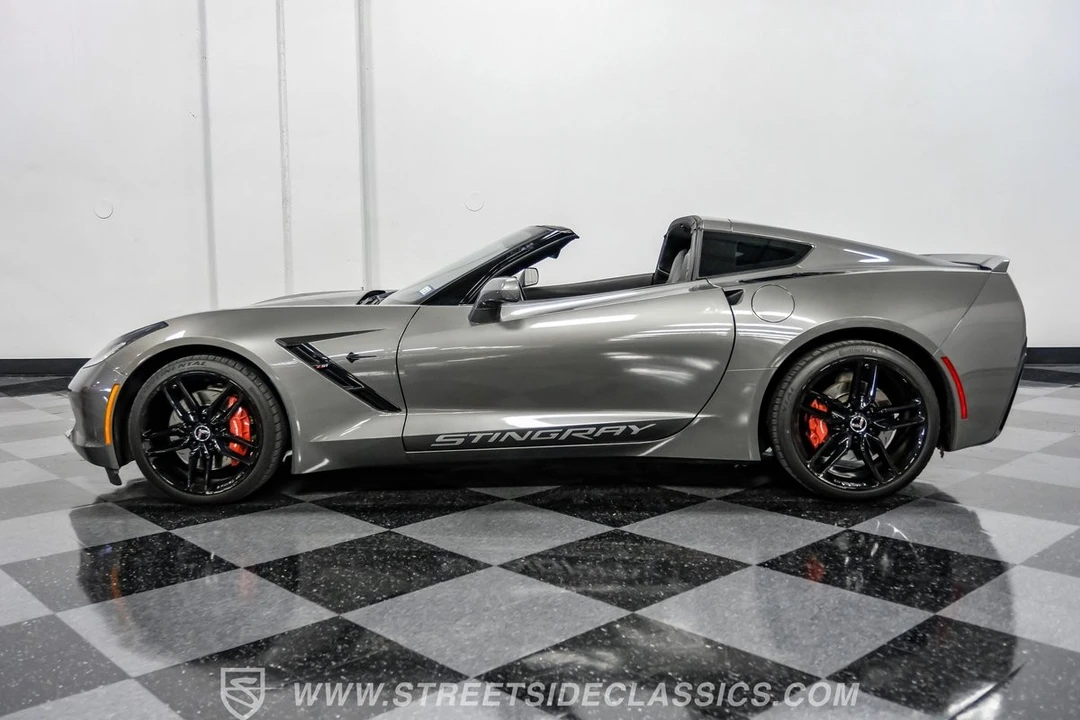 2016 Chevrolet Corvette C7 - Image 2 of 12