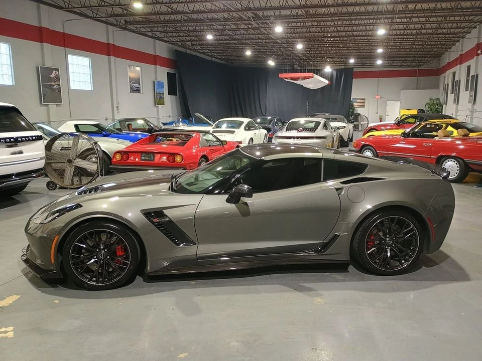2016 Chevrolet Corvette C7 Z06 - Image 2 of 12