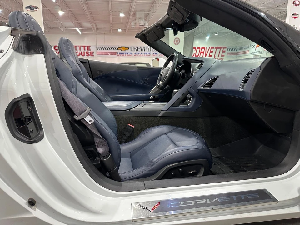 2016 Chevrolet Corvette C7 - Image 11 of 21