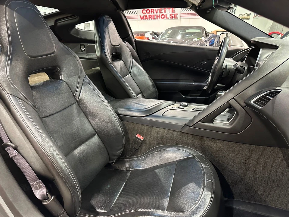 2016 Chevrolet Corvette - Image 10 of 11