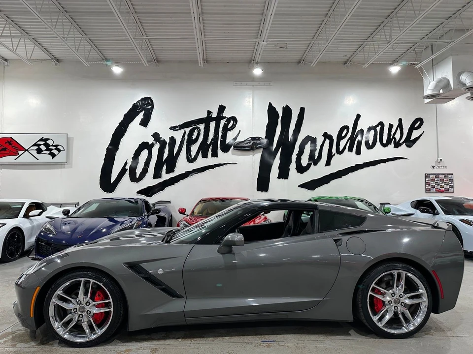 2016 Chevrolet Corvette - Image 2 of 11