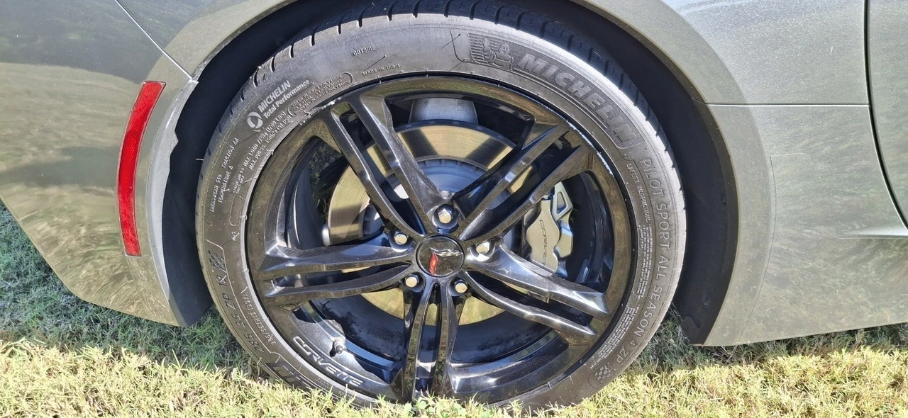 2016 Chevrolet Corvette C7 - Image 9 of 17