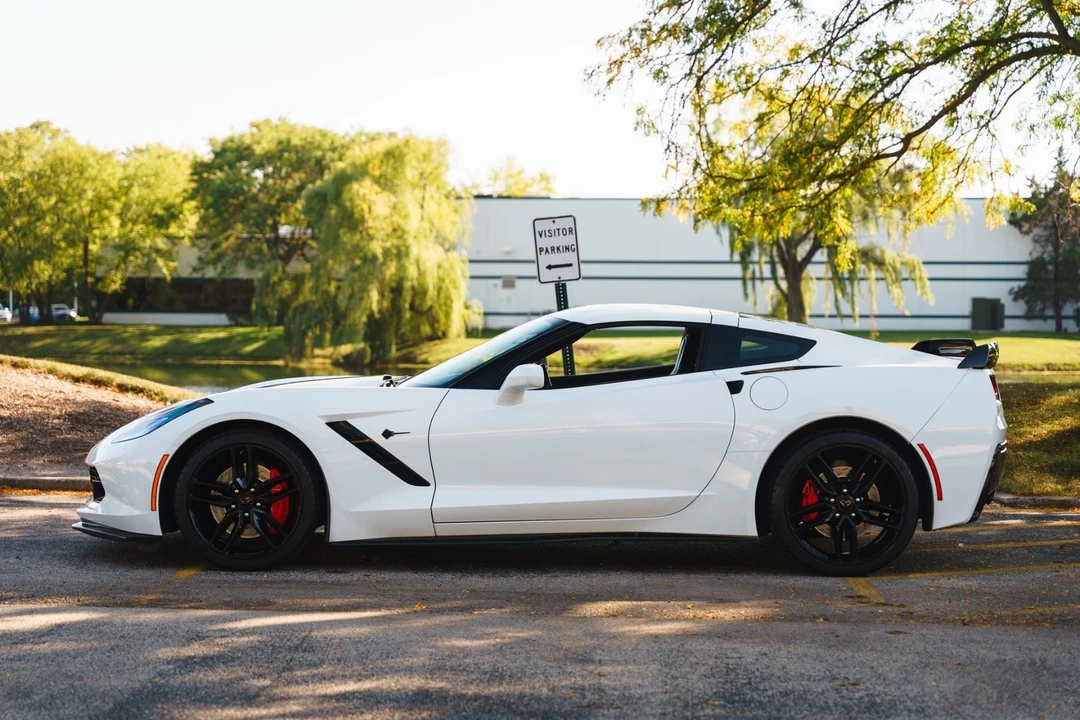 2016 Chevrolet Corvette C7 - Image 2 of 12