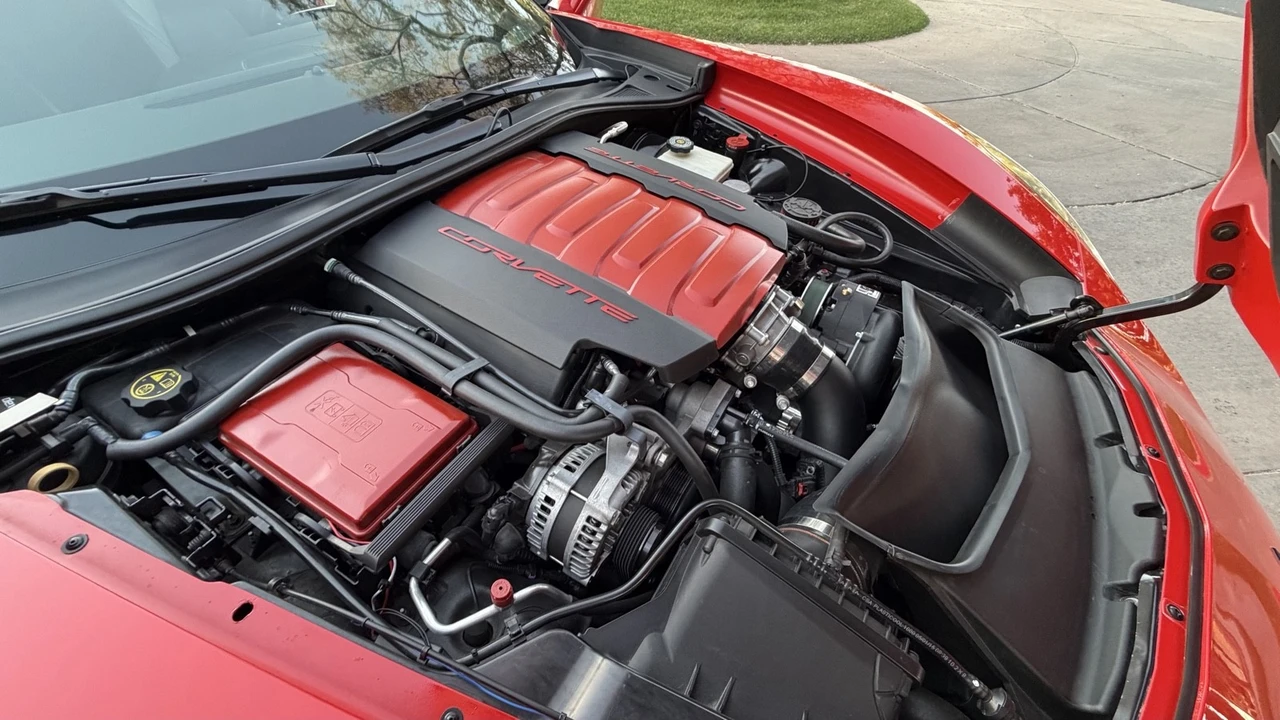 2016 Chevrolet Corvette C7 - Image 25 of 27
