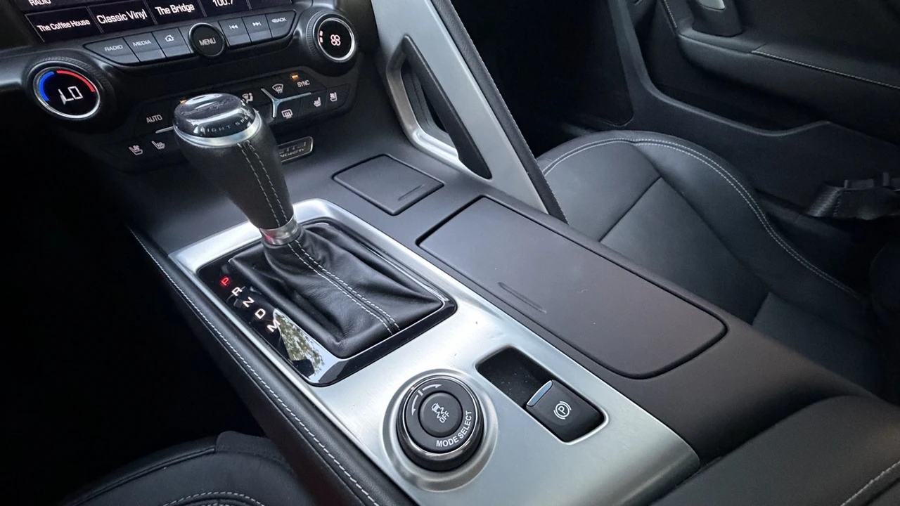 2016 Chevrolet Corvette C7 - Image 18 of 27